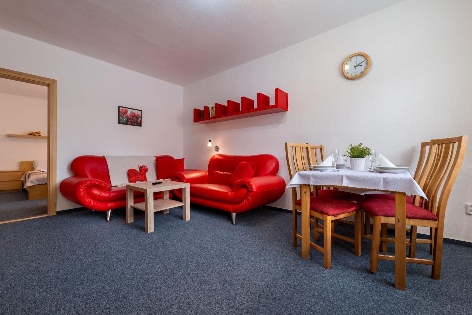 Apartmany Dreams Besenova Bagian luar foto