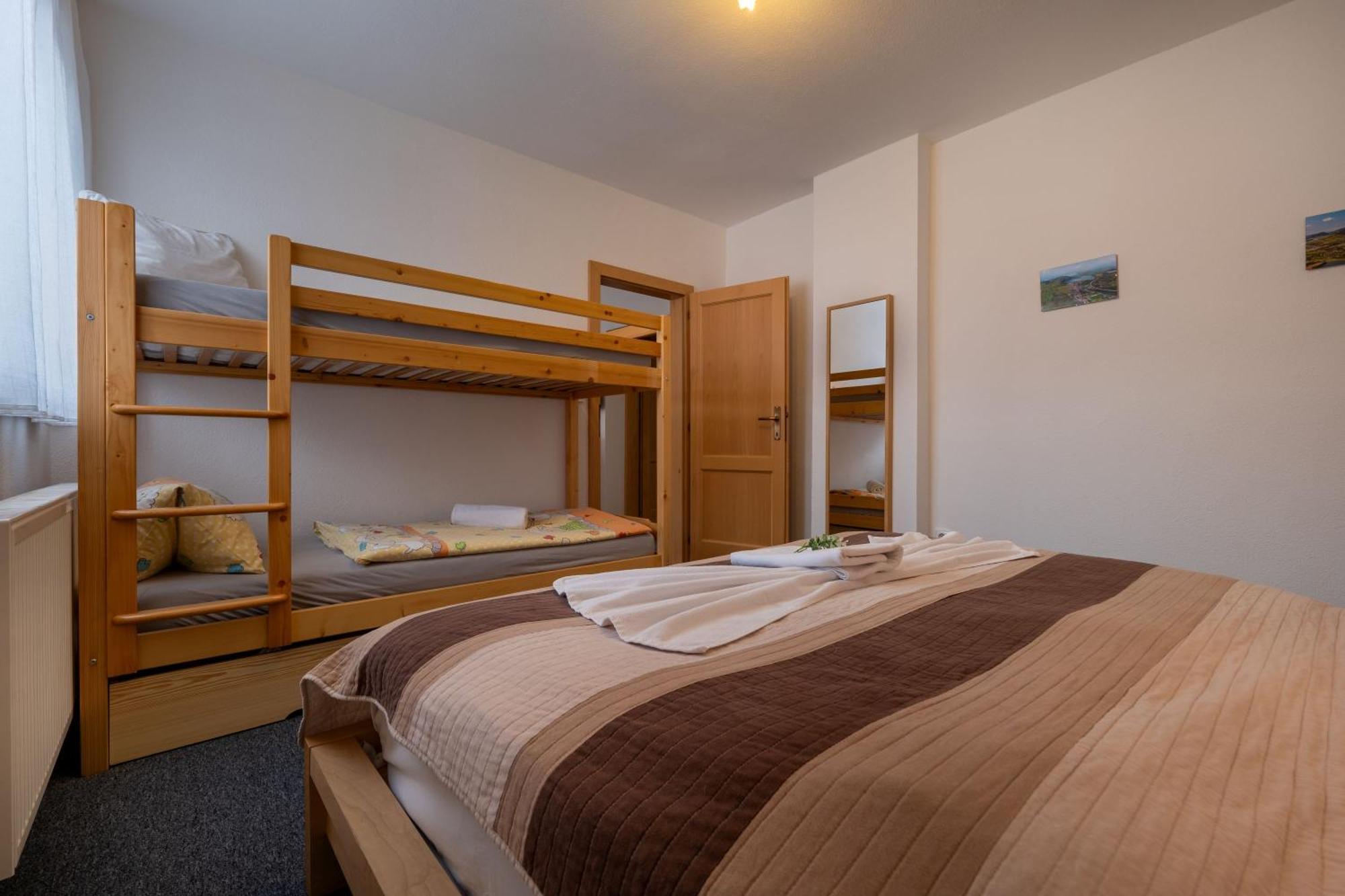 Apartmany Dreams Besenova Bagian luar foto