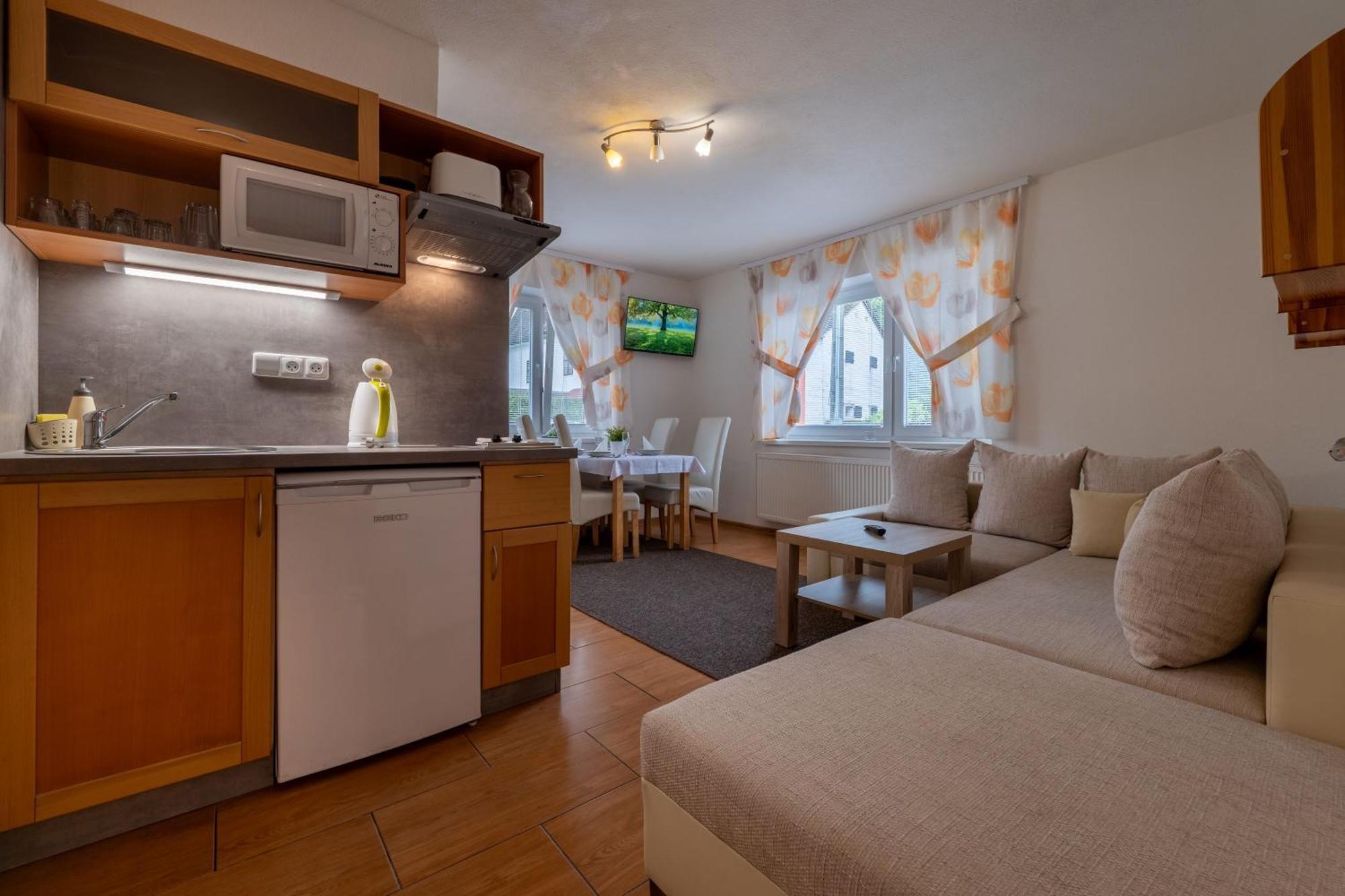 Apartmany Dreams Besenova Bagian luar foto