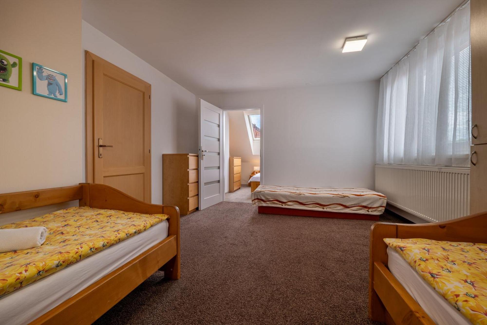 Apartmany Dreams Besenova Bagian luar foto