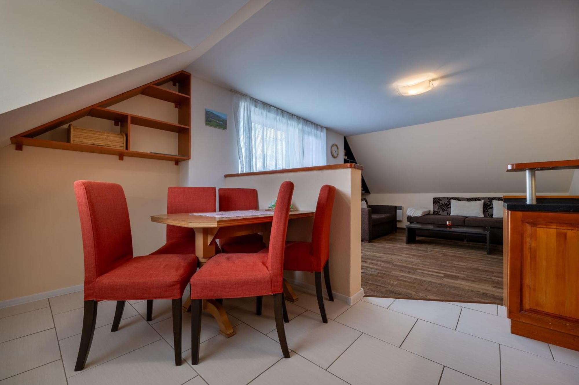 Apartmany Dreams Besenova Bagian luar foto