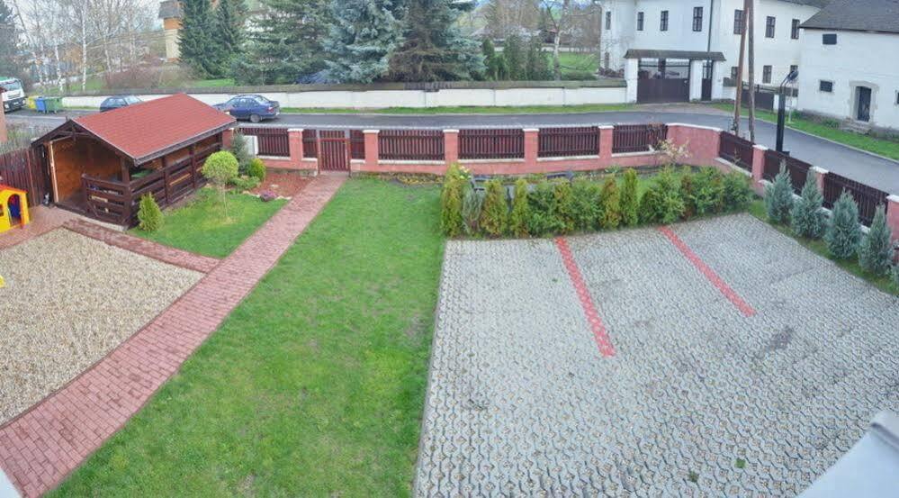 Apartmany Dreams Besenova Bagian luar foto